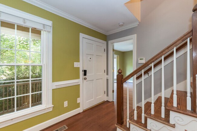 Building Photo - 7 Weathergreen Ct