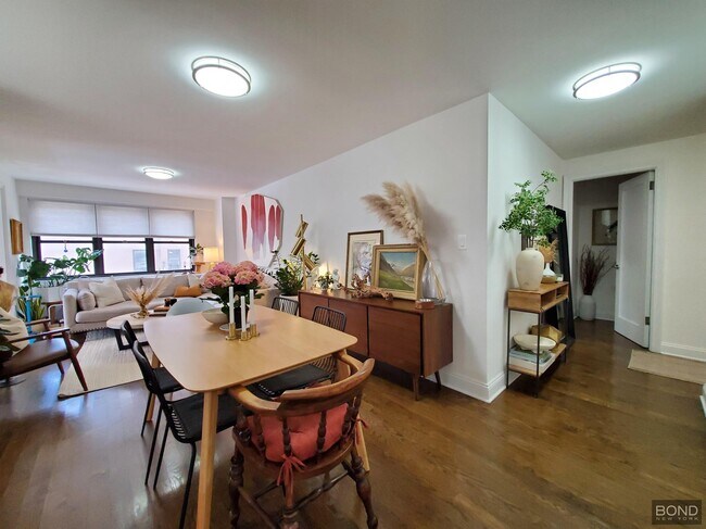Primary Photo - 145 E 16th St