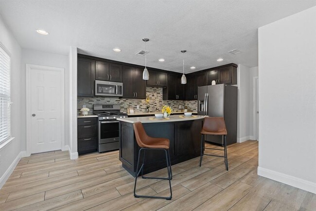 Building Photo - 6001 Jain Ln