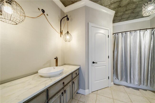 Building Photo - 521 Brendlynn Ct