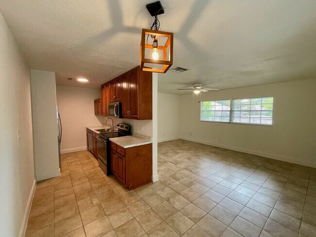 Building Photo - 3048 Unkaterri Ln