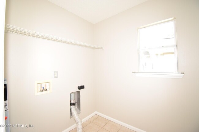 Building Photo - 1210 Dawn Creek Ct