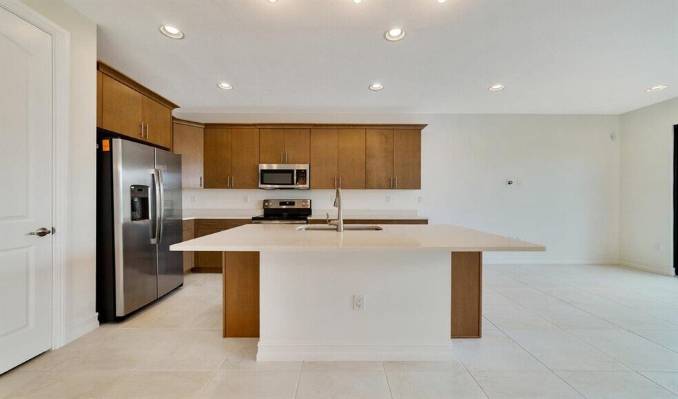 Building Photo - 9952 Brickhill Dr