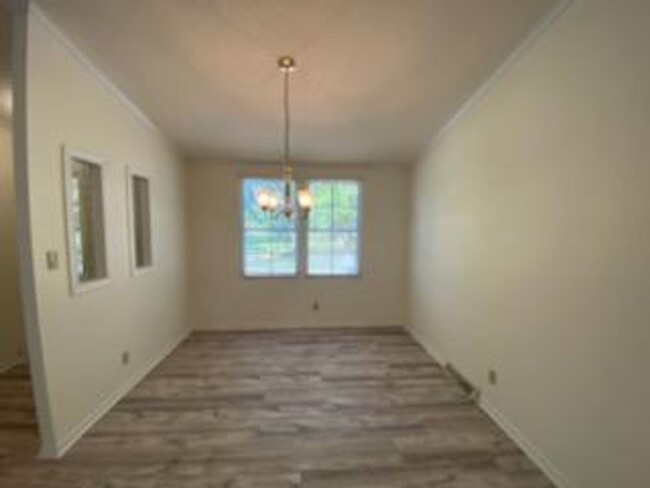 Building Photo - Hampstead - 3 Bedroom, 2 Bath Home