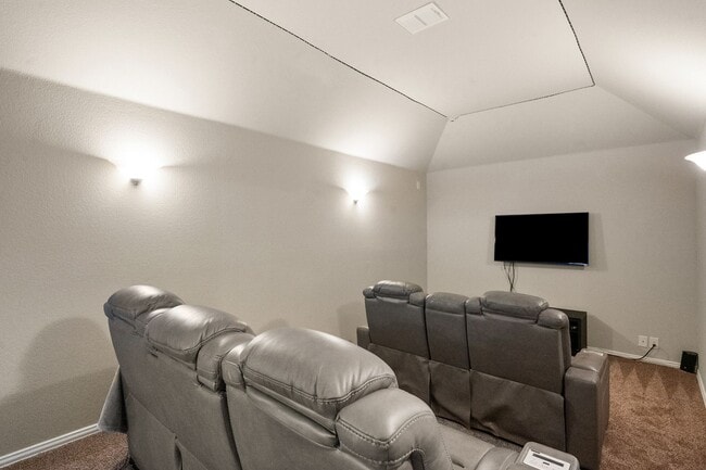 Building Photo - Fully Furnished Home in South Grand Prairie near Joe Pool Lake