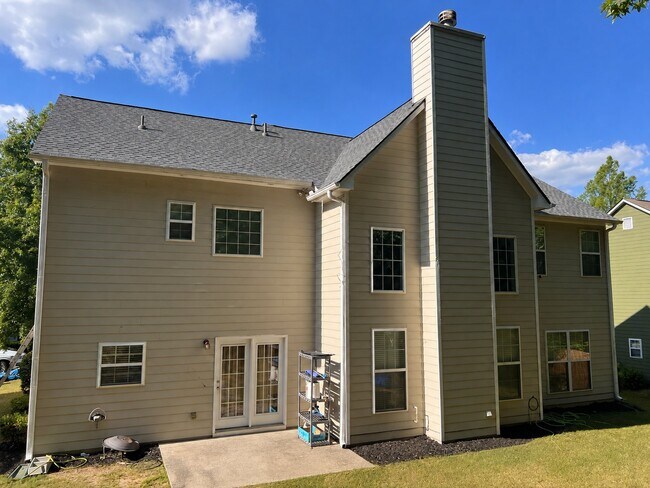Building Photo - 870 Bishops Run Ln