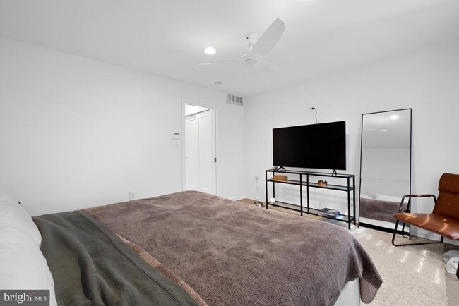 Building Photo - 1226 Gerritt St