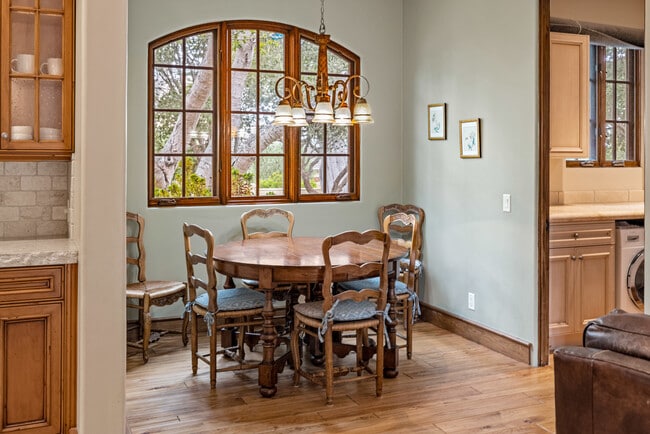 Building Photo - 3317 Taylor Rd