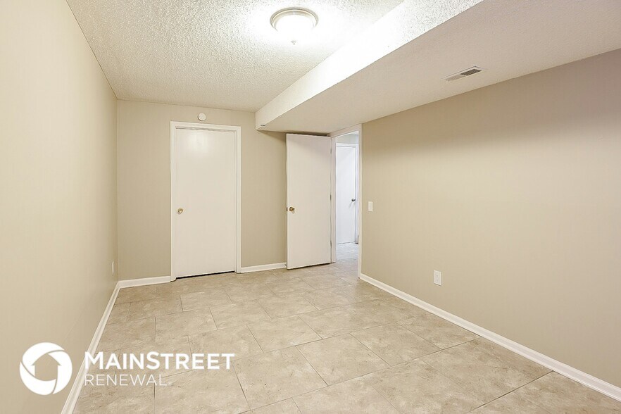 Building Photo - 104 Frank St