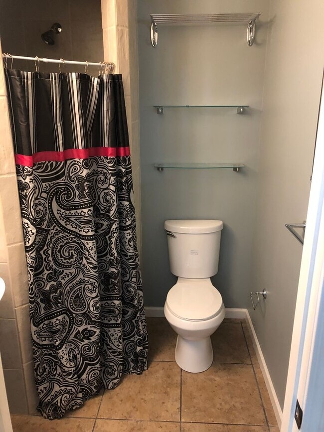 Building Photo - 415 Central Ave