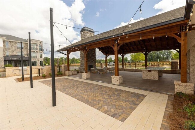 Building Photo - 4516 Molder Dr
