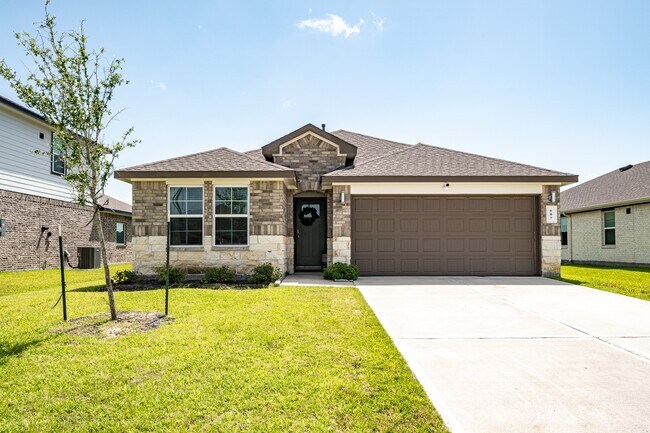 Building Photo - 607 Hidden Brk Dr