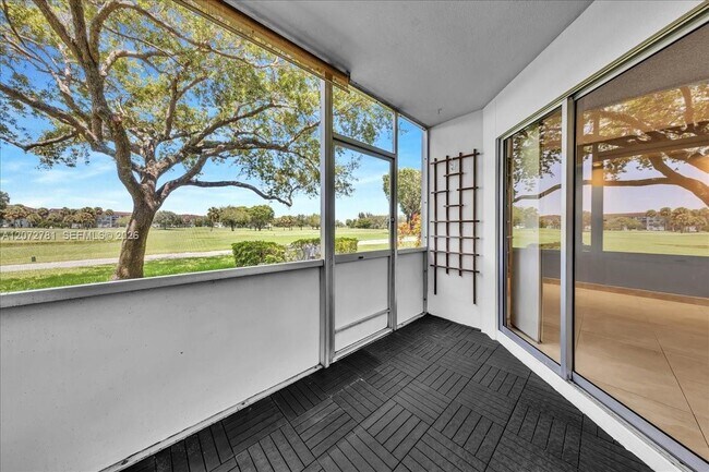 Building Photo - 1300 SW 125th Ave
