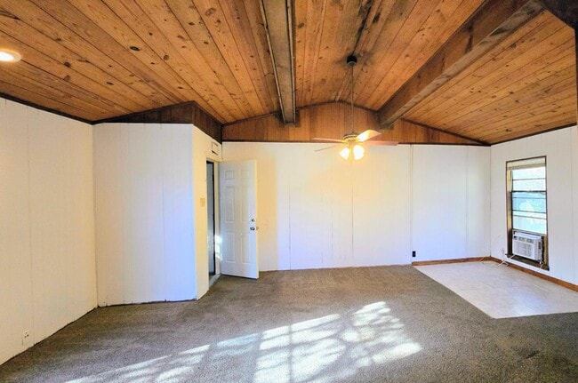 Building Photo - 9510 Powhatan Dr