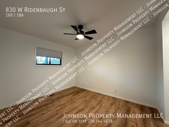 Building Photo - 830 W Ridenbaugh St