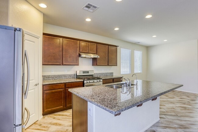 Building Photo - Great 3 bedroom home close to Nellis AFB