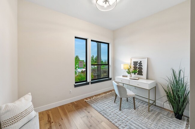 Building Photo - BRAND NEW LUXURY HOME!