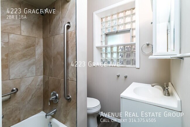 Building Photo - 4223 Grace Ave