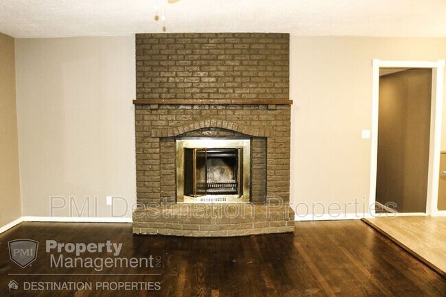 Building Photo - 1103 N Atherton Rd