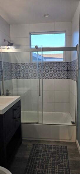 Building Photo - 5716 Autry Ave