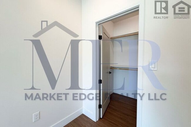 Building Photo - 3Bed/2.5Bath House in Sedona! FIRST MONTH ...