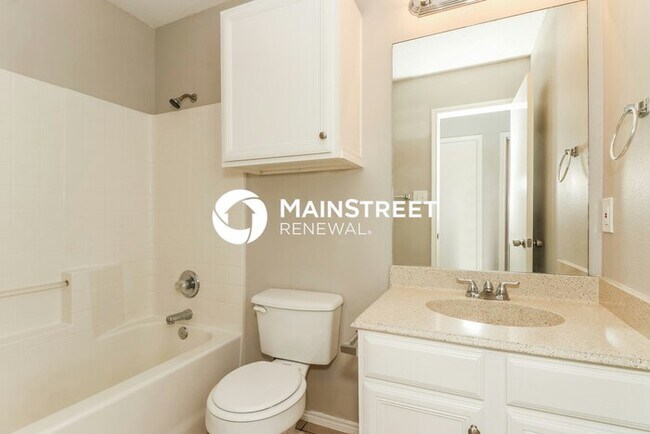 Building Photo - 3 Bedroom Pet-Friendly Home in Fort Worth, TX with Main Street Renewal