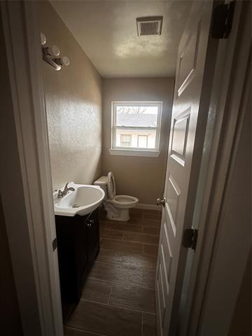 Building Photo - 1210 W Hall St