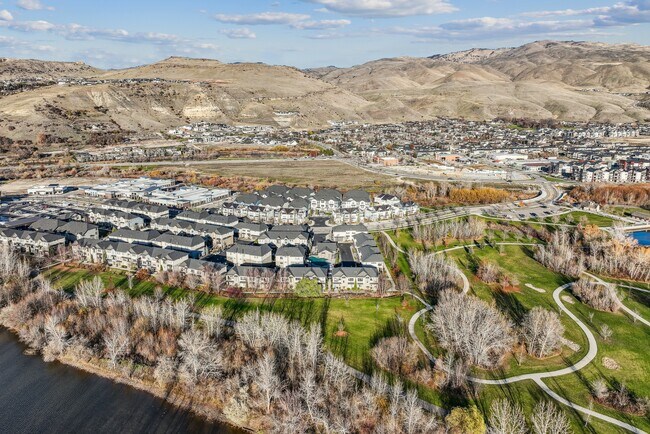 Building Photo - 3369 E Exacta Ln