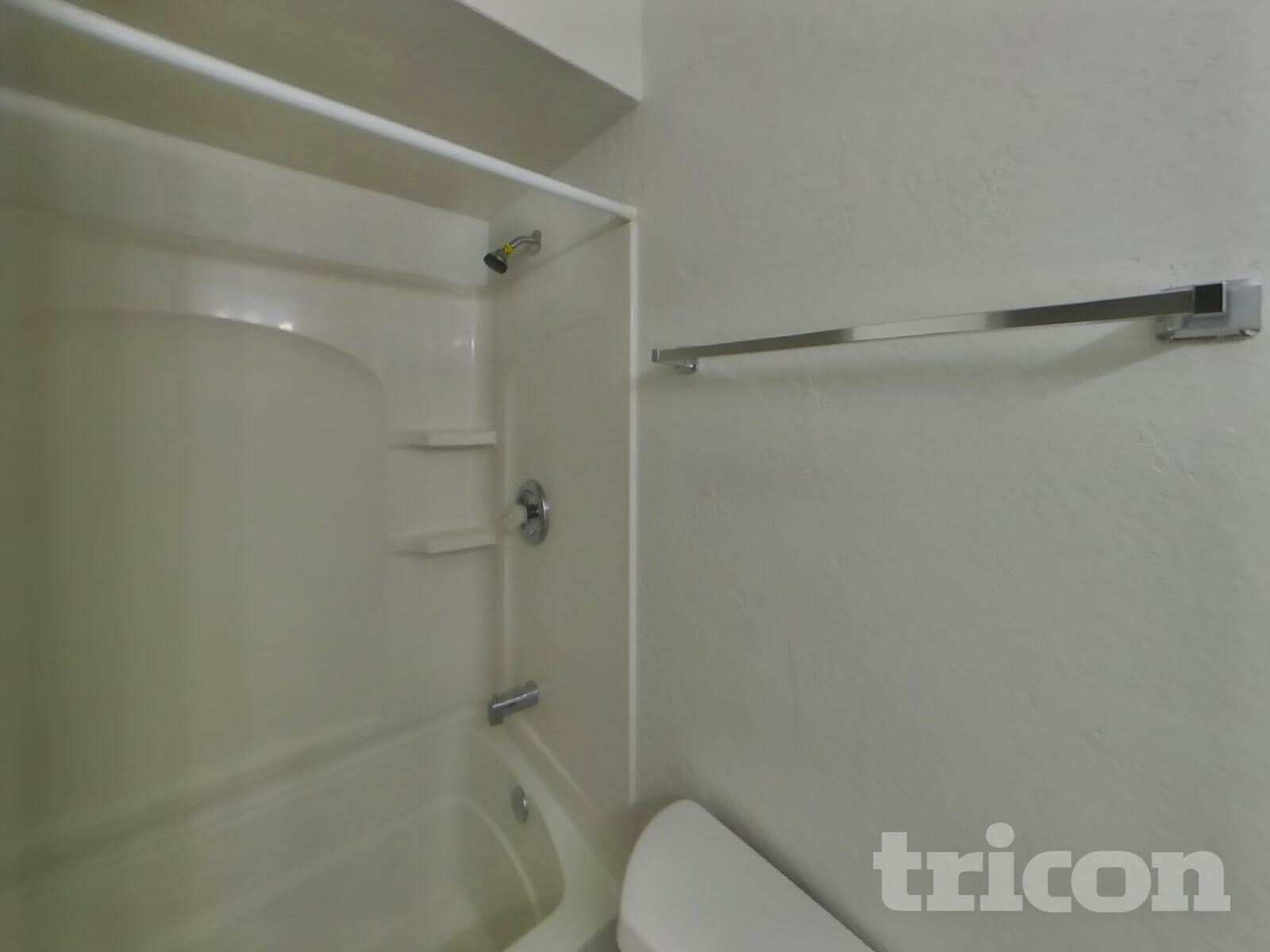 Building Photo - 7100 W Cheryl Dr