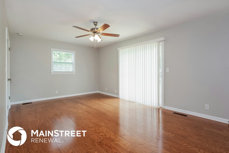 Building Photo - 2324 Pine Forest Dr