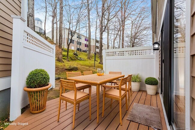 Building Photo - 13 Lawson Ln