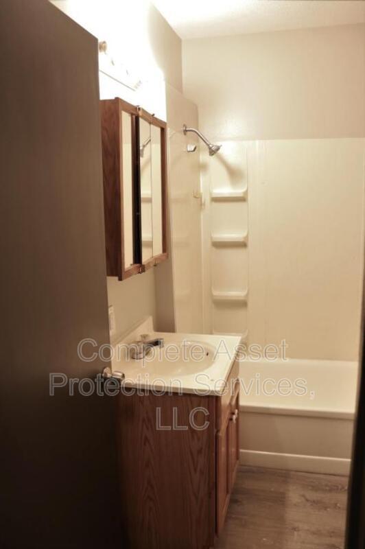 Building Photo - 223 N Calumet Ave