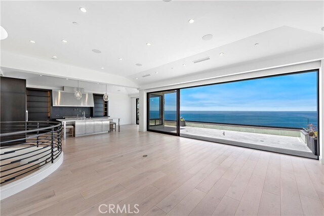 Building Photo - 2340 Crestview Dr