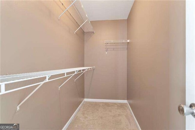 Building Photo - 177 Hollinger Way