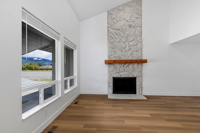 Building Photo - 24728 Marlene Way