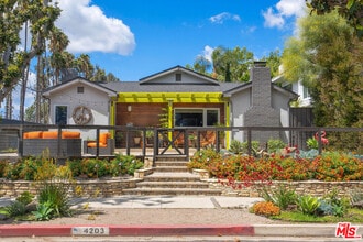 Building Photo - 4203 Babcock Ave