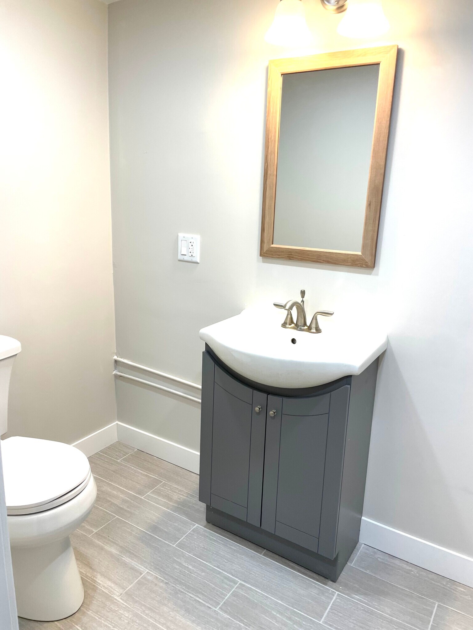 Building Photo - 360 W Oriole Trl