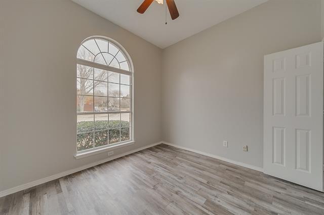 Building Photo - 10617 Memphis Dr