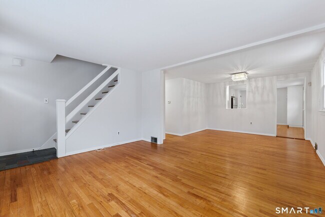 Building Photo - 60 Ferris Ave