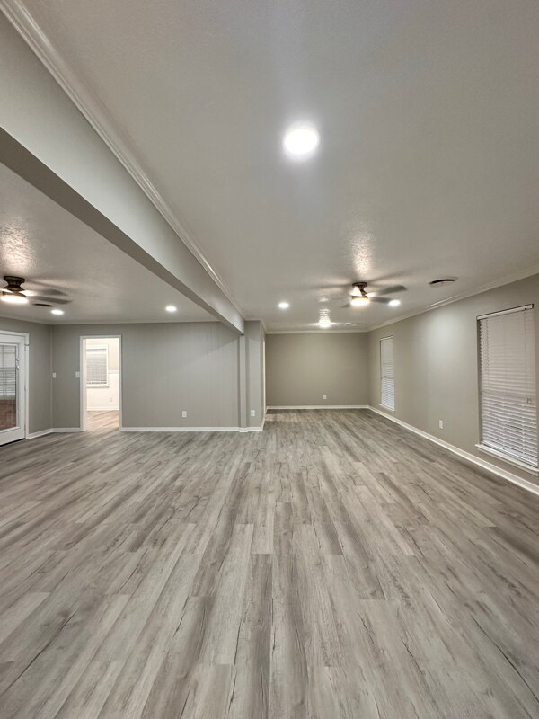 Building Photo - 121 Fern Valley Rd