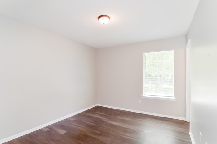 Building Photo - 813 N Burbank Dr