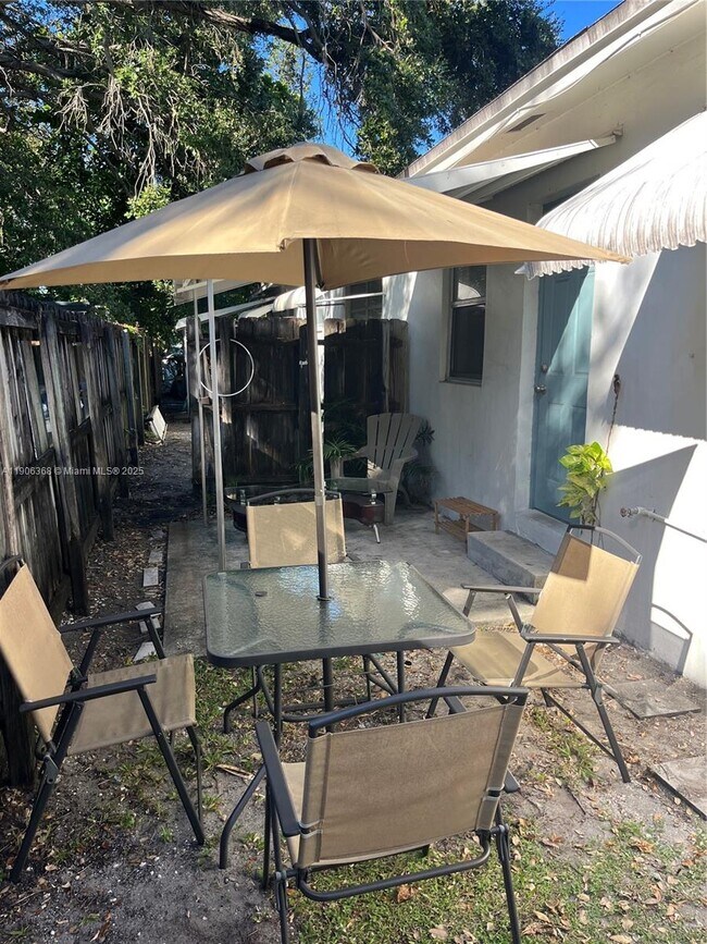 Building Photo - 2236 Jackson St