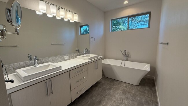 Building Photo - Video! Beautiful new large four bedroom ho...