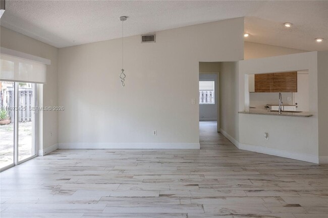 Building Photo - 10121 NW 51st Ln