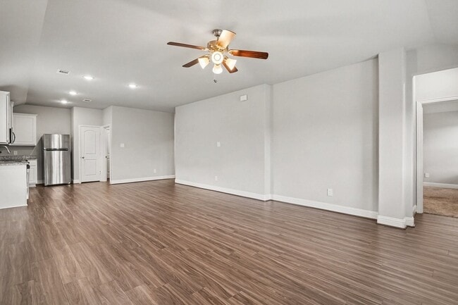 Building Photo - 1425 Waverley Dr