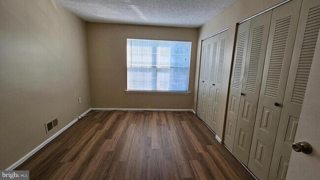 Building Photo - 39 Juniper Way