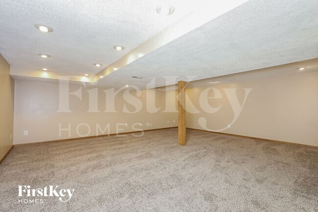 Building Photo - 969 Gray Dr