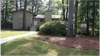 Building Photo - 1493 Chateau Dr