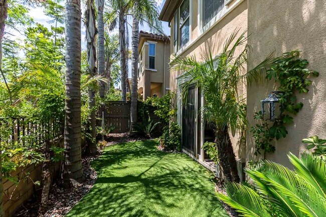 Building Photo - **YOU CAN HAVE IT ALL **MISSION VALLEY***2...