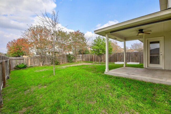 Building Photo - 1036 Doras Dr